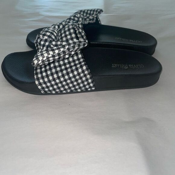 Olivia Miller Checkered Slides 8 - Picture 3 of 5